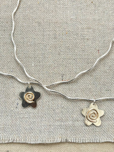 Swirly Daisy Necklace